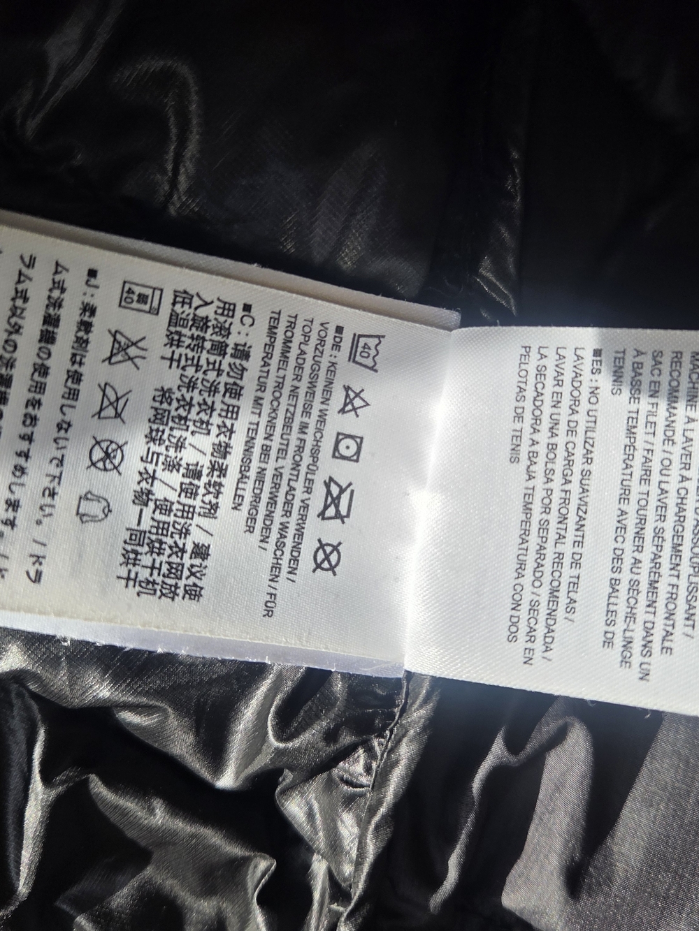 Arc'teryx Women's Thorium AR Down Hoodie - Picture 6 of 6